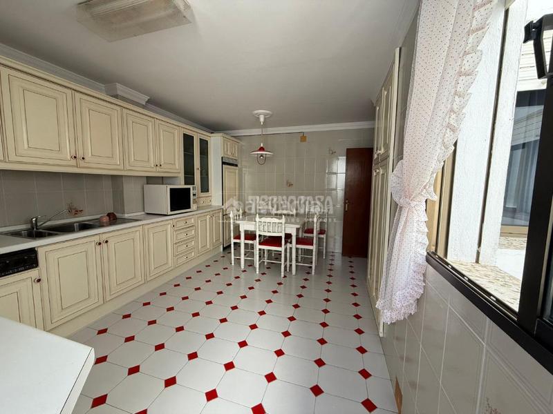 Foto 410a8bac-1896-46c5-9417-fbab509e6947. Piso  en venta en Barbate Barbate