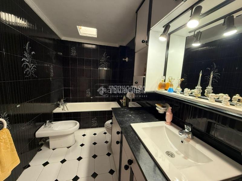 Foto 68b59cde-3e15-41af-8da6-b055b5a603a1. Piso  en venta en Barbate Barbate