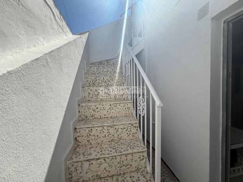 Foto ef73cc9e-bfed-4564-bd7f-ced9604bfeaa. Piso  en venta en Barbate Barbate