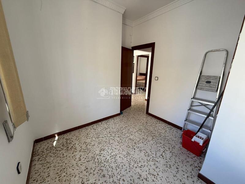 Foto fa836e0d-7adf-4bce-873e-2fa663bc5bd2. Piso  en venta en Barbate Barbate