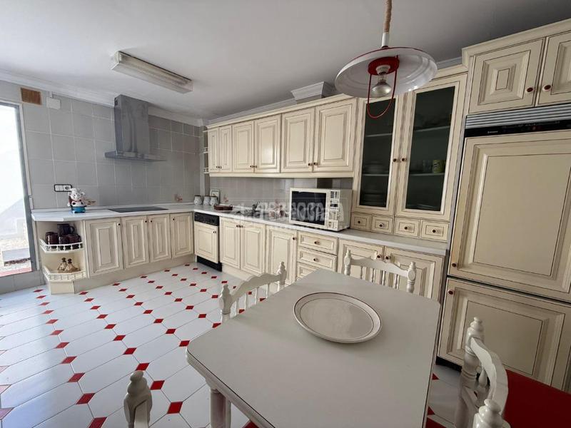 Foto fcdd3695-d294-4ebe-b8ad-e9c22e97968e. Piso  en venta en Barbate Barbate