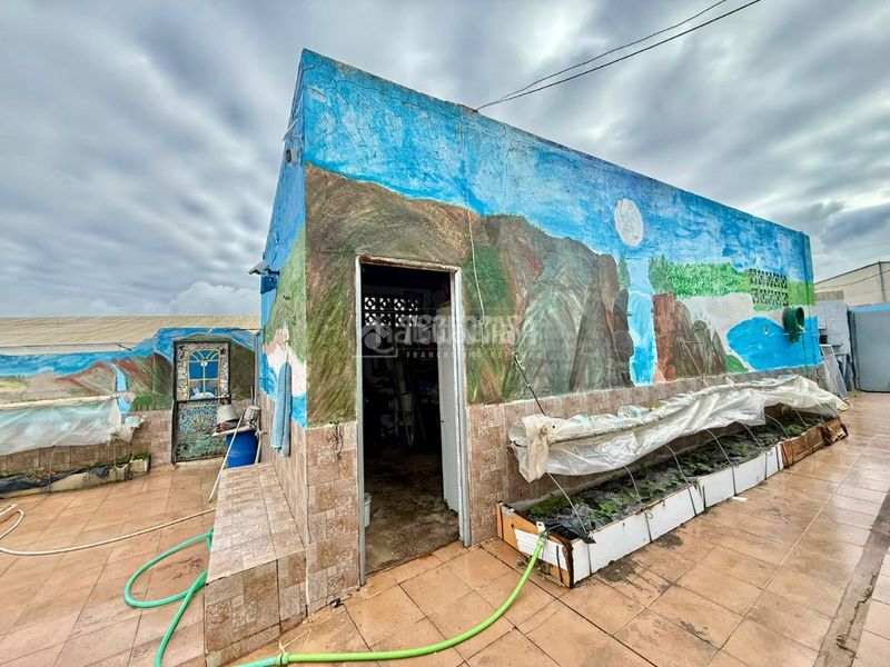 Foto d1f79893-927c-4114-b733-224d57ce4202. Masia amb aparcament piscina a Barbate Barbate