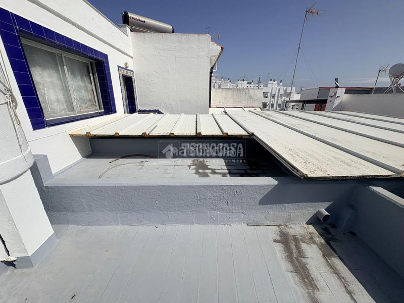 Foto 33463d40-64d6-44d5-9ba8-493769b3b4c4. Piso  en venta en Barbate Barbate