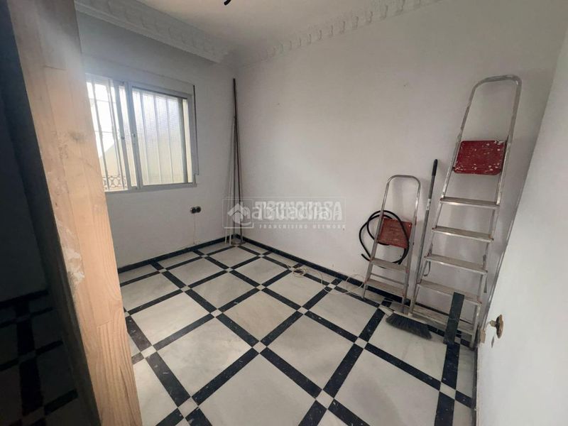 Foto a2e84675-f839-4dad-a2e9-07f097403cfa. Piso  en venta en Barbate Barbate