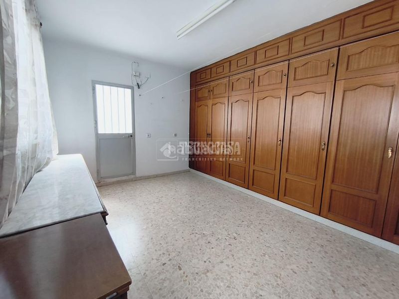 Foto 1d6c2c1b-75fa-43ce-b87d-9eb5ccf4d059. Piso  en venta en Barbate Barbate
