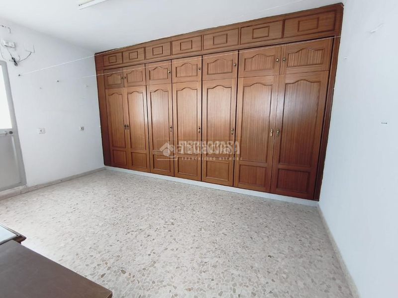 Foto 2b210796-c6b8-418f-8350-1650953b2461. Piso  en venta en Barbate Barbate