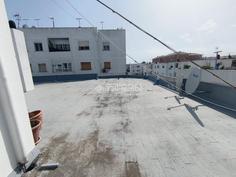 Foto 56c6fc9f-7848-40eb-8338-ca42a995d7c7. Piso  en venta en Barbate Barbate