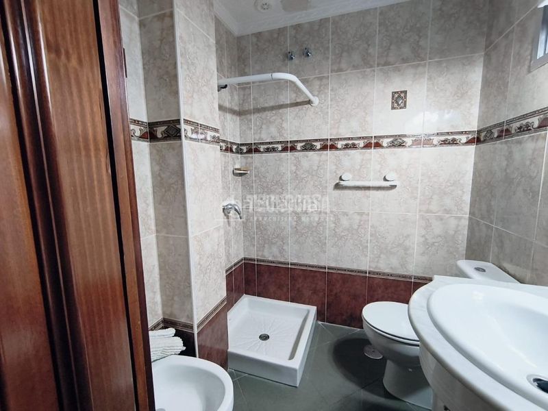 Foto 67751153-3e40-4644-9bc3-ef79221188c7. Piso  en venta en Barbate Barbate