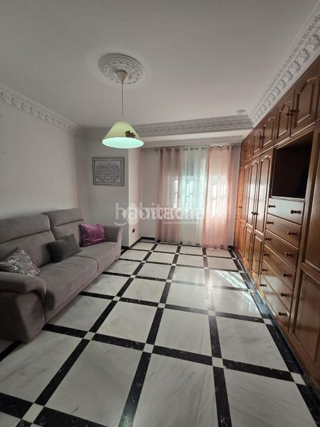 Foto ec752777-3099-4aaa-a499-67d25e56ea69. Pis a Barbate Barbate