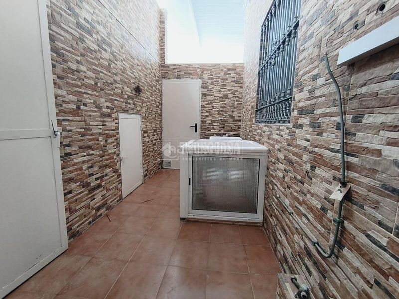 Foto fbe2c805-c286-4bfe-b795-ede4f5f7b239. Piso  en venta en Barbate Barbate