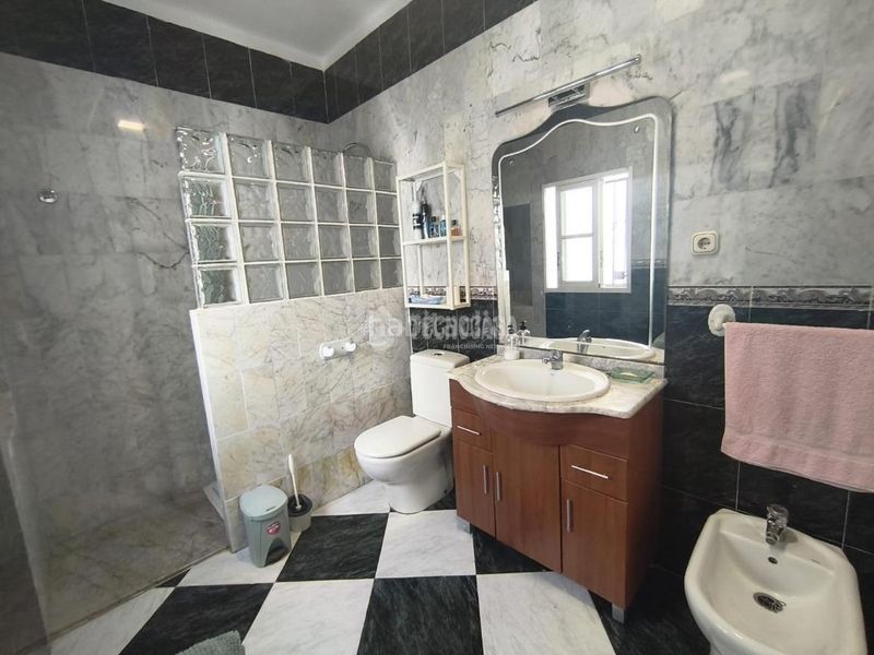 Foto ae1ef50c-a919-4c10-b931-a4886a9d4907. Casa a Barbate Barbate