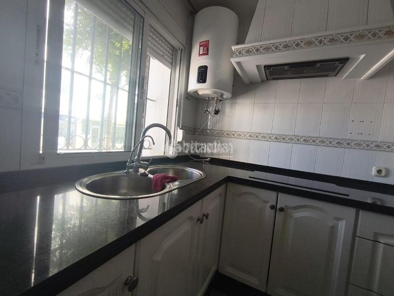 Foto d7a5a82e-9a26-4c93-9cff-4ccb5bcf1b0d. Casa a Barbate Barbate
