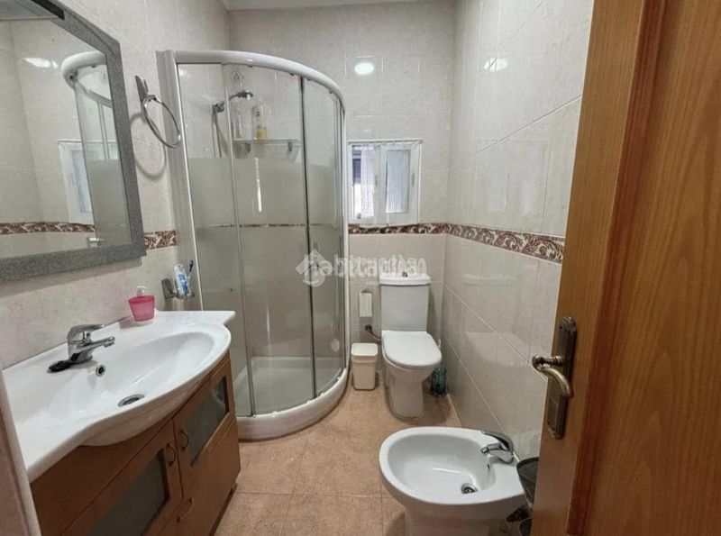 Foto f9cc1f6d-6396-4661-bee0-2b803a8145b3. Piso  en venta en Barbate Barbate