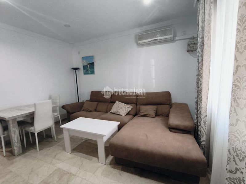Foto 6c998a84-cd6d-46d2-bbb2-e19beb530a8b. Casa aparellada a Barbate Barbate