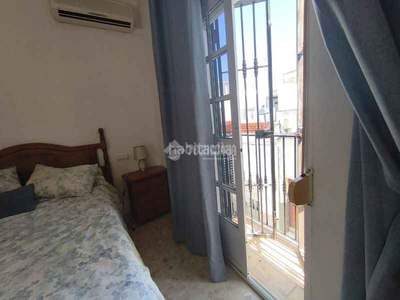 Foto e9f0da55-f457-4b78-995c-2033b4f50f1f. Casa aparellada a Barbate Barbate