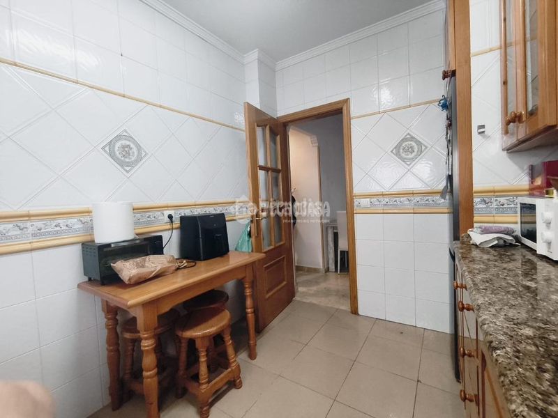 Foto f0febd23-a982-4652-9199-65f854343f99. Casa aparellada a Barbate Barbate
