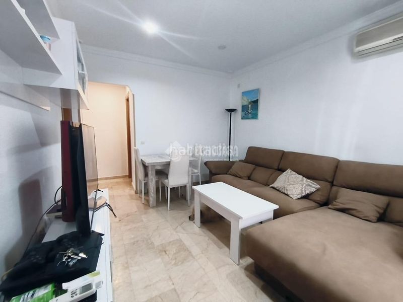Foto f338b6e2-e7b6-4e7a-a431-bf61fed0aee4. Casa aparellada a Barbate Barbate