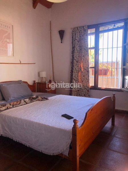 Foto e37ff3ad-d4e5-40d5-bbff-9c8a43137484. Terreny residencial a Zahora Barbate