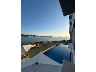 Apartamento  N/a. Loft en venta frente al mar en san antonio