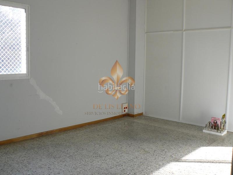 Foto c8276e07-bc22-4277-8421-15b82cb0aae5. Alquiler local comercial en As Travesas - Balaidos Vigo