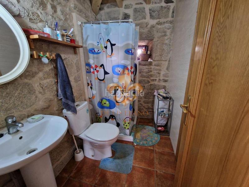 Foto 65fe9c23-fa00-49b2-8bde-1cd278e88eab. Casa adossada a Maside