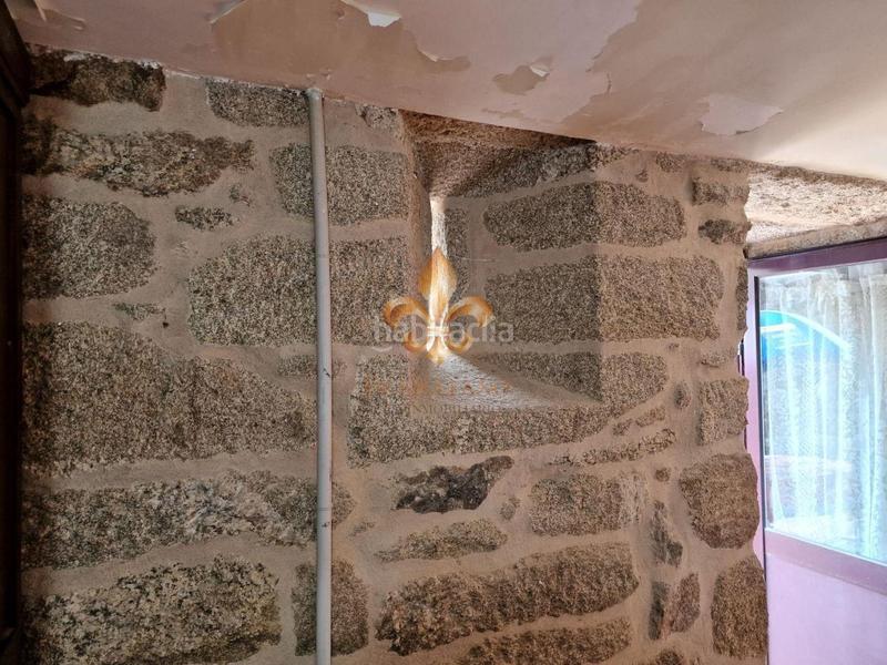 Foto 782fab04-4cb7-4a72-827a-c80f3fd933c0. Casa adossada a Maside