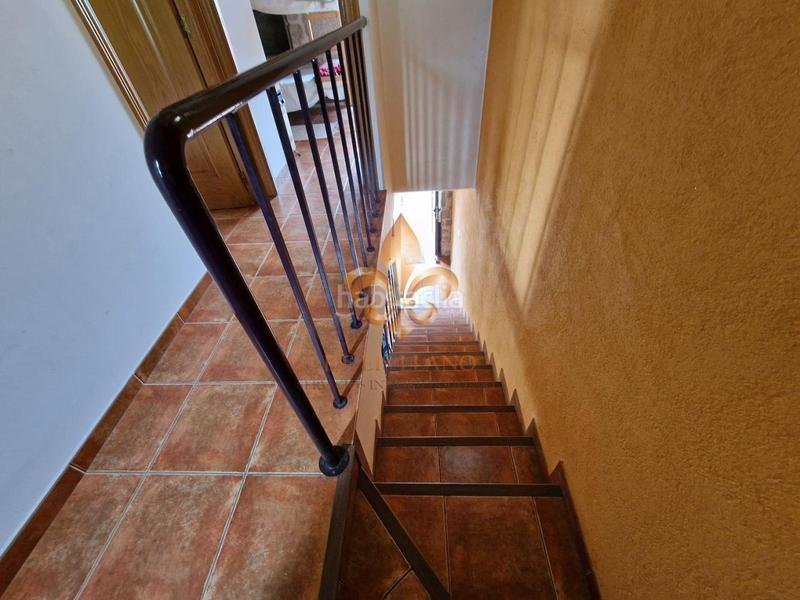 Foto 96d77b40-4fa6-4e4e-becb-207e9ce08a08. Casa adossada a Maside