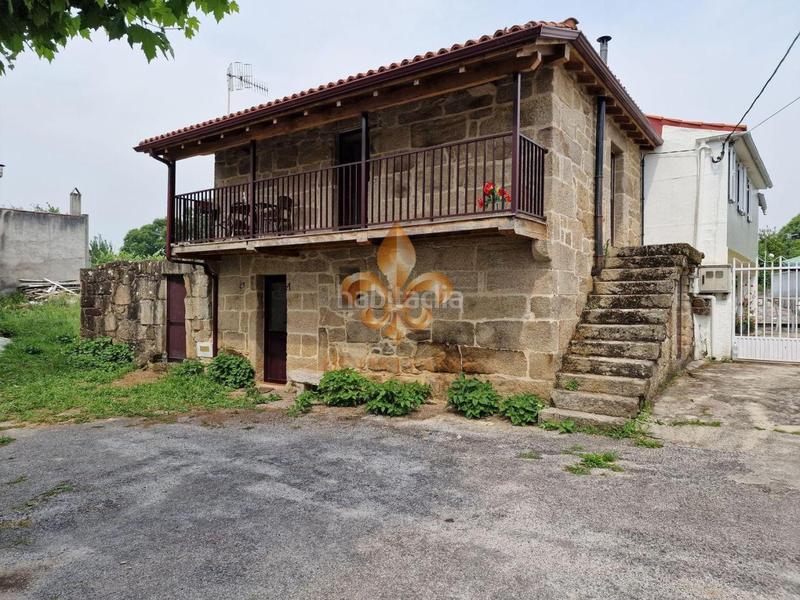 Foto dbdd8e2f-9977-4503-8b11-3092f7732345. Casa adossada a Maside