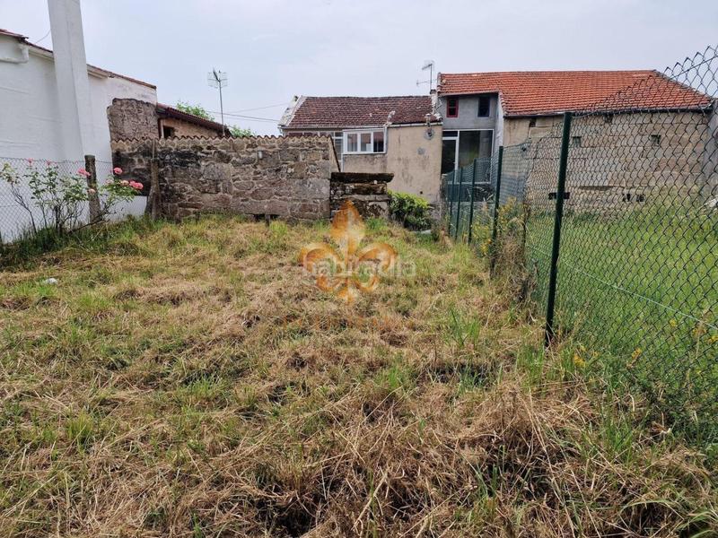 Foto ffb1d3cf-1ec7-498d-b21a-ba8f1c73deaf. Casa adossada a Maside