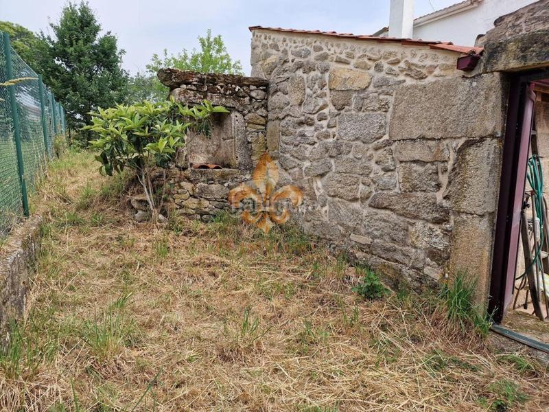 Foto ffc1bb3c-4f43-45e0-a442-f0e8b82eab13. Casa adossada a Maside