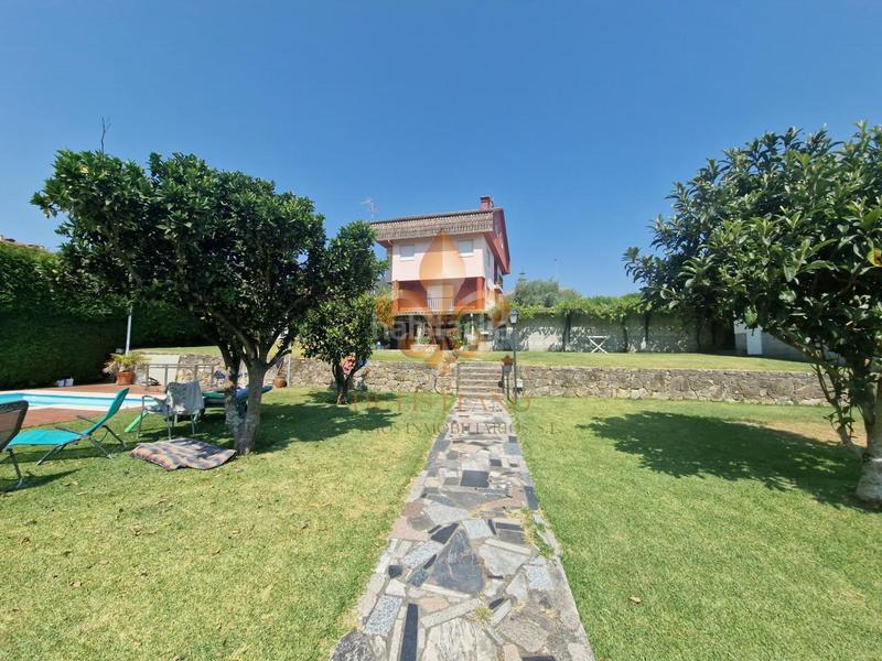 Foto 4664be6c-9e9d-4453-b65c-773b8bd2b42b. Maison avec chauffage parking piscine dans Camos Nigrán