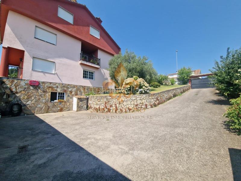 Foto ef4e0a1d-8268-47d0-95fc-82d401cee3f3. Maison avec chauffage parking piscine dans Camos Nigrán