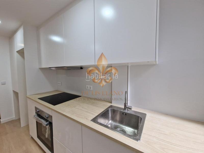 Foto 409608ff-b67d-4dc3-80d1-a80ff4fced47. Rent flat with heating in Camelias - Pi y Margall Vigo
