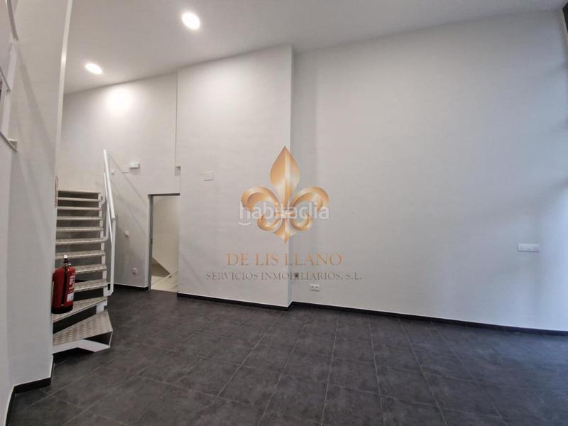 Foto 157357e0-b273-4854-a443-f34322e425a2. Rent business premise in As Travesas - Balaidos Vigo