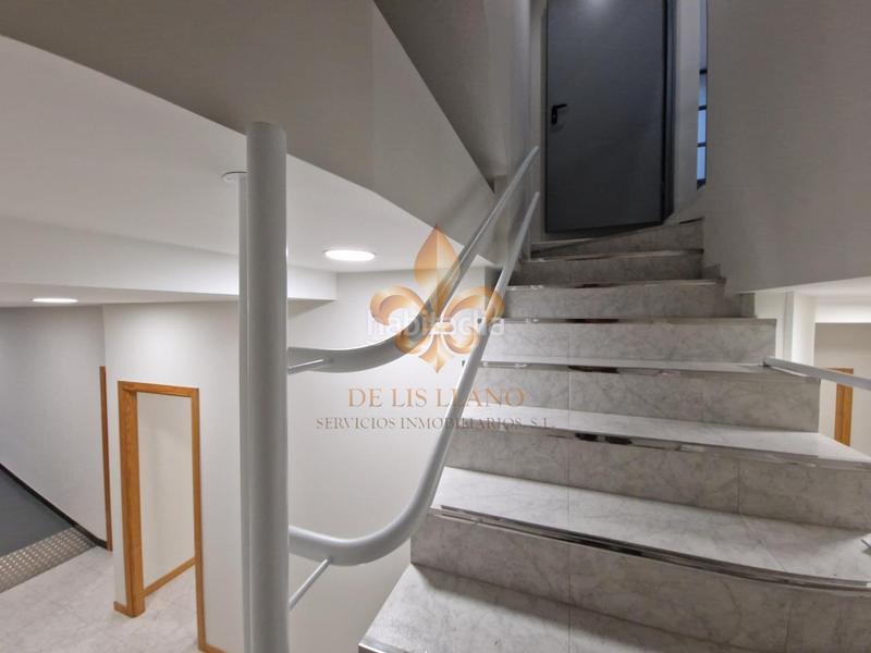 Foto 500e7bf2-b0b1-4b3d-8365-eda819b55332. Rent business premise in As Travesas - Balaidos Vigo