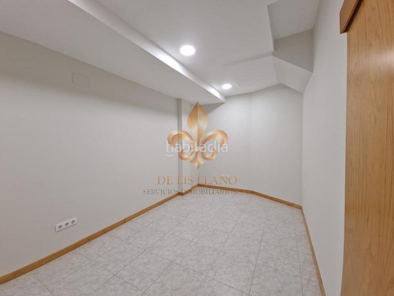 Foto 8afdd160-3df3-43c1-861c-b270f14b3331. Rent business premise in As Travesas - Balaidos Vigo