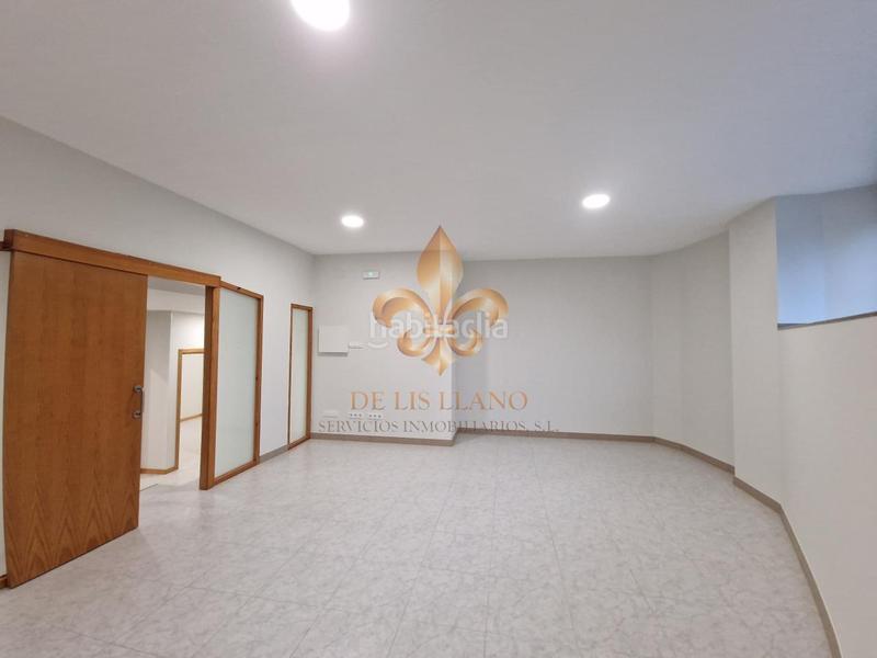 Foto b67901c1-3e23-4eb4-bf8c-9015de1a2c06. Rent business premise in As Travesas - Balaidos Vigo