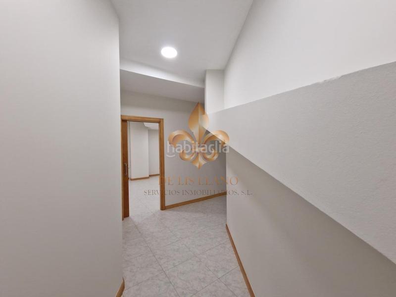 Foto d3247920-49bf-4235-9555-81e3d7a37259. Rent business premise in As Travesas - Balaidos Vigo