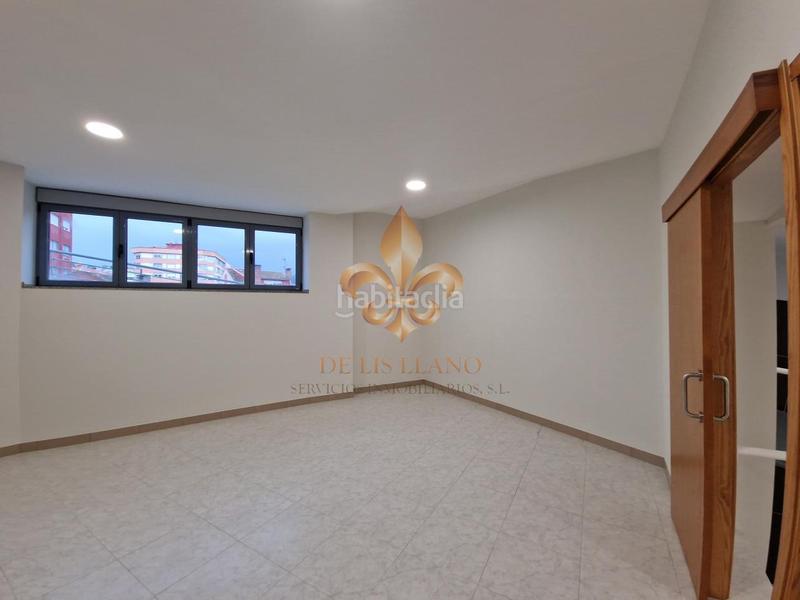 Foto 90804701-fd9c-40b6-beaa-c09efbb9f6b3. Miete geschäftsraum in As Travesas - Balaidos Vigo