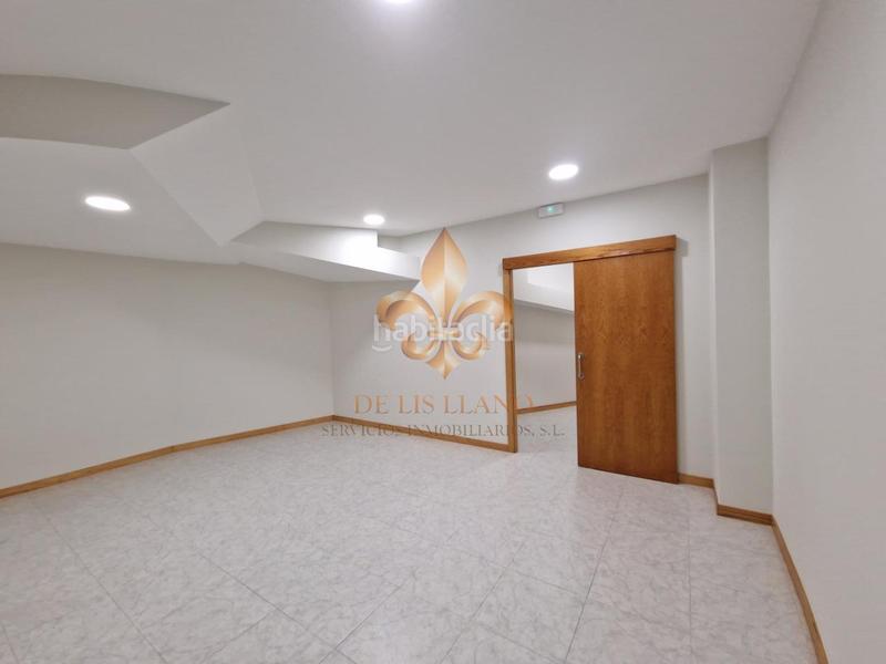 Foto fc7a8ac6-eb0b-496a-bc5e-144686d03cb6. Location local commercial dans As Travesas - Balaidos Vigo