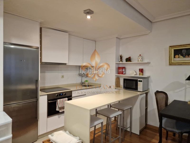 Foto 7884ce9d-4d42-4d52-b37f-ed6a29a33532. Rent flat with heating in Centro - Areal Vigo