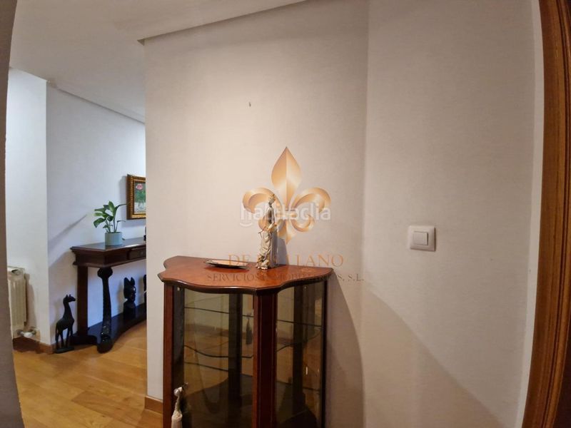 Foto a64b5b94-af9e-4060-a9f7-8b68d5fd9800. Rent flat with heating in Centro - Areal Vigo