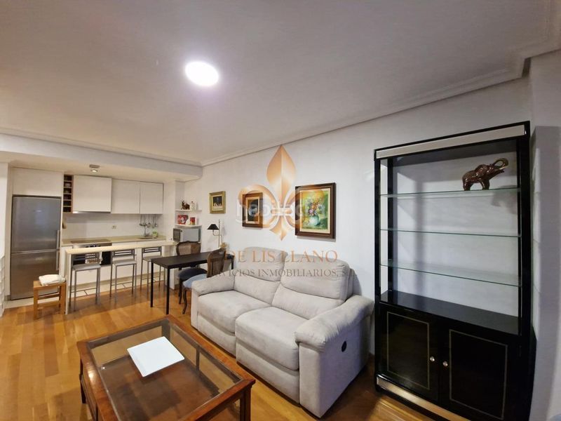 Foto c5737972-d513-4a71-bd34-c9e0e1ea7b71. Rent flat with heating in Centro - Areal Vigo