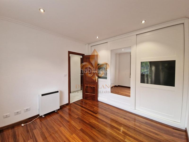 Foto b1f0927e-4999-40e4-b98e-44ee45d80bd1. Casa en Lavadores Vigo