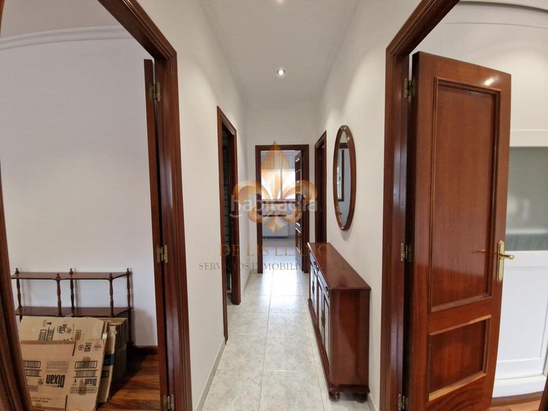 Foto b645de3e-bcc6-4983-bd6a-474f23e9e3e1. Casa en Lavadores Vigo