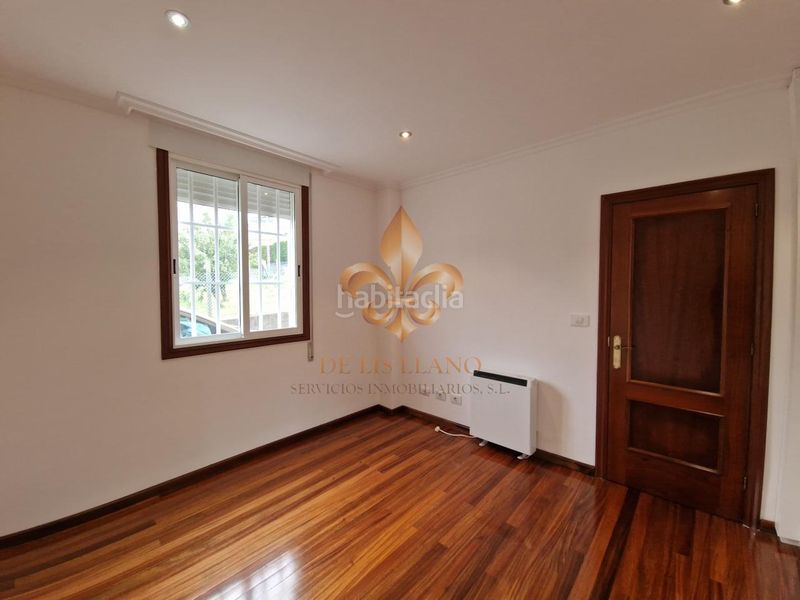 Foto d10d68e3-8002-4d1e-b944-a37ab1b72edc. Casa en Lavadores Vigo