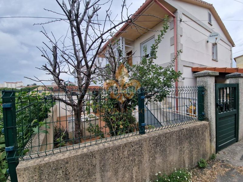 Foto f30b945e-9e4a-4442-91af-17a9538c9767. Casa en Lavadores Vigo