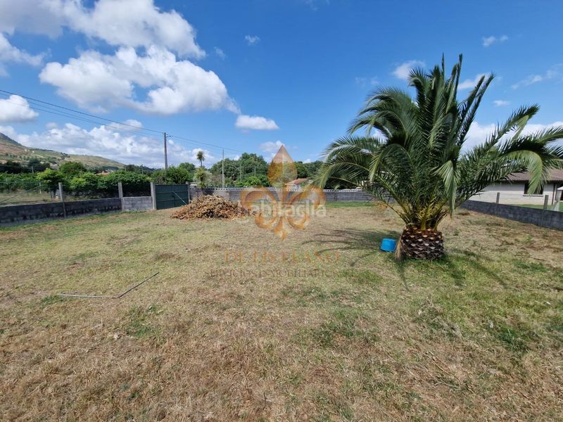 Foto 241b15e1-38c1-4959-b373-90c3570cf6c1. Terreny residencial a Tomiño