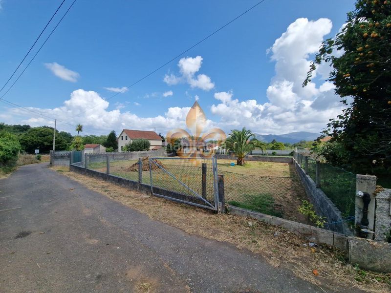 Foto 9fd31a81-b576-4834-85f8-49e5214d0851. Terreny residencial a Tomiño