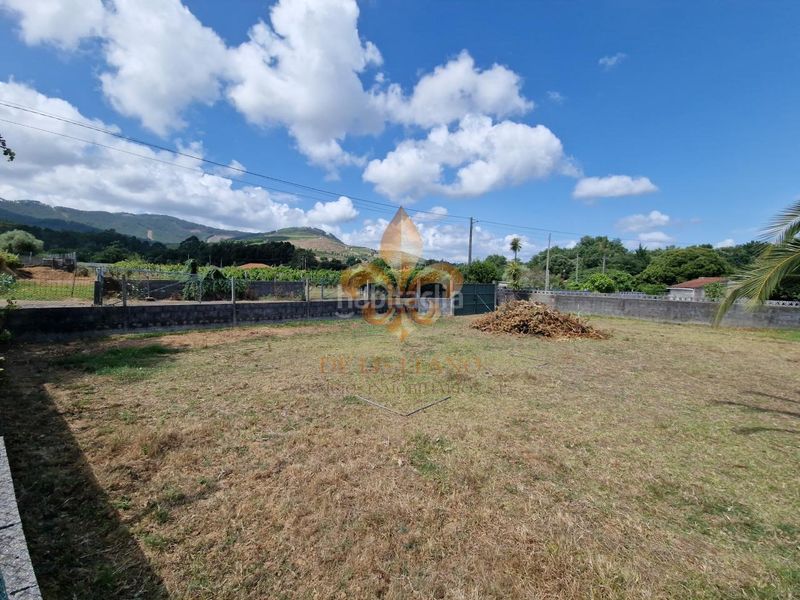 Foto fdeb7bdd-c737-4228-b7fb-af1046291316. Terreny residencial a Tomiño